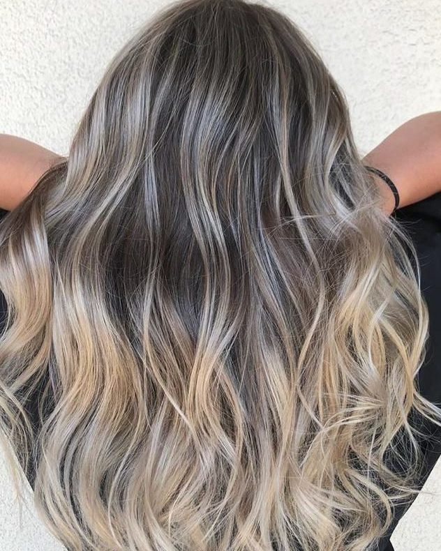 Balayage Or Foil Highlights — Which Hair Coloring Style Is Right For You?