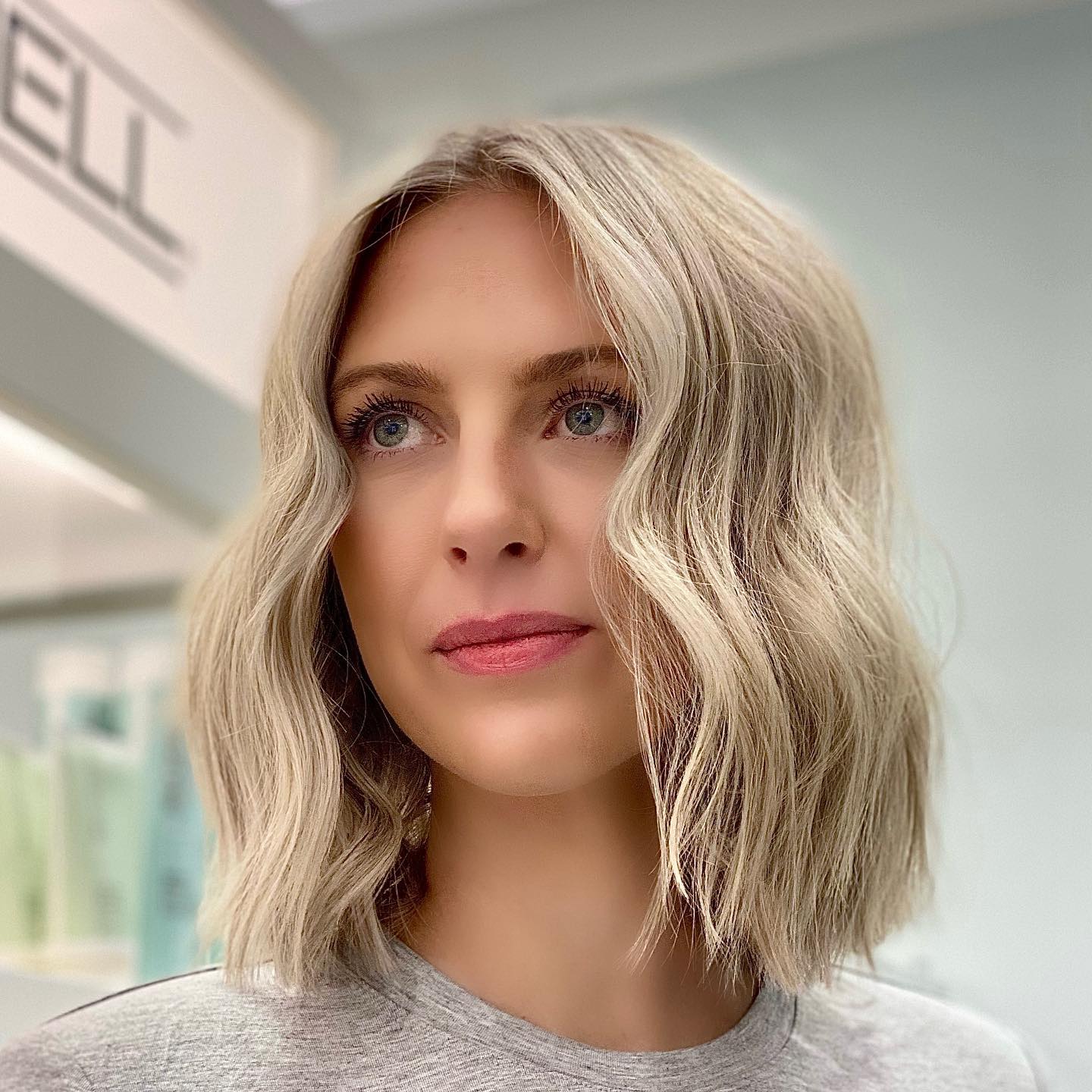 13 Shoulder-Length Haircuts to Show Your Stylist